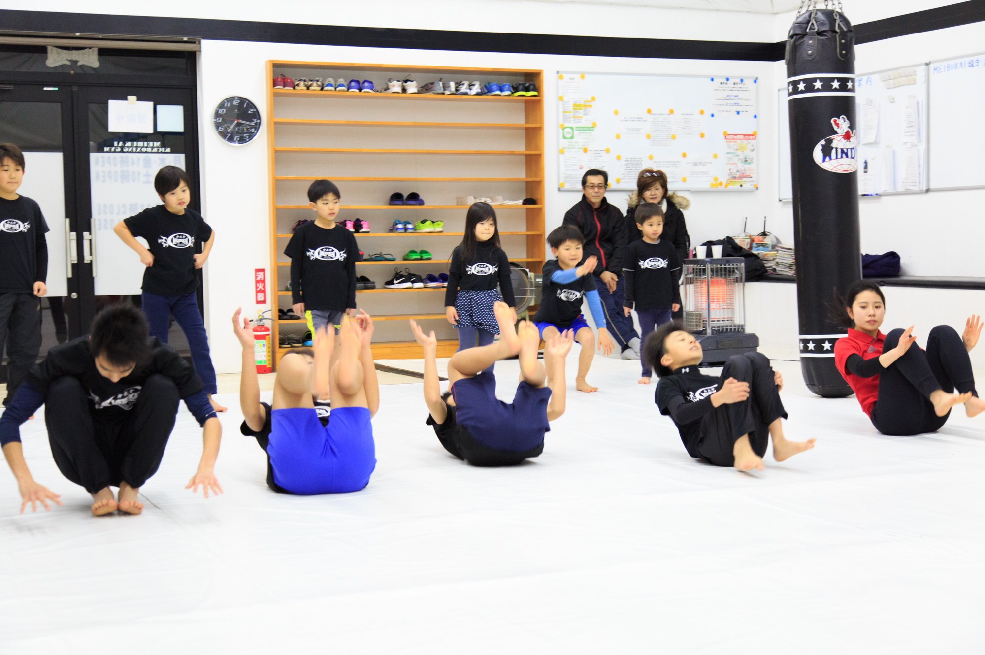 愛知県岡崎市と知立市の西三河 地域No.1キックボクシングジムMEIBUKAI｜アクロバット教室　運動能力向上、バク転、宙返りできます